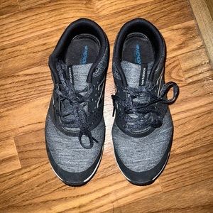 New Balance Memory Foam Sneakers Size 8.5